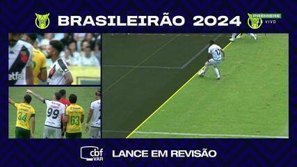 Contra o Cuiabá, Paulinho chegou a fazer um gol para o Vasco, mas o lance foi anulado por impedimento