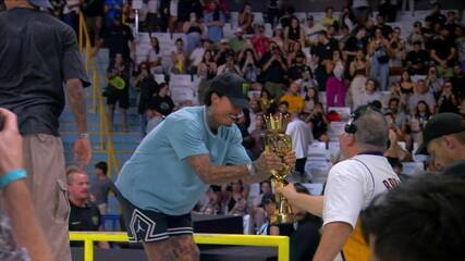 Nyjah Huston conquista SLS com Giovanni Vianna ficando em segundo lugar