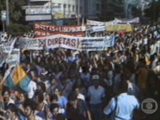 Reportagem sobre a manifestação pelas Diretas em Belo Horizonte (MG), Jornal Nacional, 24/02/1984.