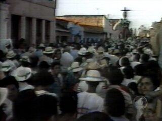 Reportagem de Francisco José sobre a romaria em Bom Jesus da Lapa, Jornal Nacional, 08/08/1983.