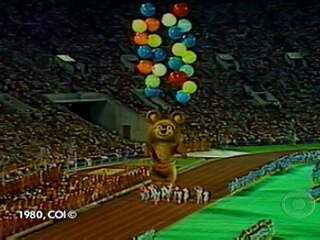 Urso Misha chora na cerimônia de encerramento da Olimpíada de Moscou, Narração de Luciano do Valle, 03/08/1980.