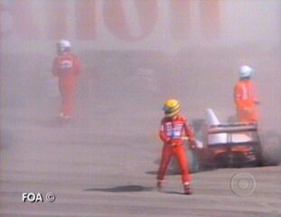 Narração de Galvão Bueno sobre melhores momentos do GP do Japão, que deu o segundo título do Mundial de F1 ao piloto Ayrton Senna, Fantástico, 21/10/1990.