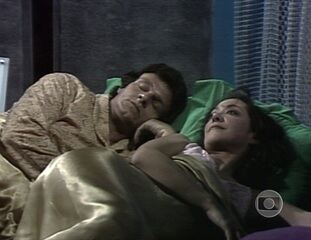 'O Espigão' (1974): A cama multifunções