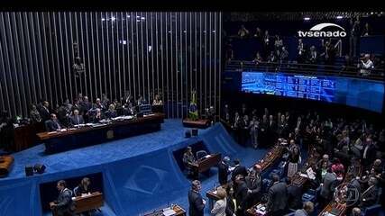 Reportagem de Júlio Mosquéra sobre os principais momentos da sessão no Senado que aprovou o impeachment de Dilma Rousseff. Jornal Nacional, 31/08/2016.