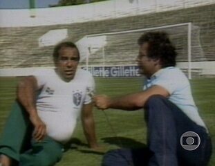 Na cobertura da Copa do Mundo da Espanha, o repórter Ricardo Pereira entrevista Vavá, ex-jogador da seleção brasileira de futebol, sobre os 20 anos do bicampeonato mundial. 'Jornal Nacional', 17/06/1982