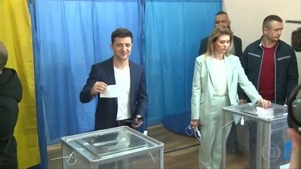 Comediante Volodymyr Zelenskiy é eleito presidente da Ucrânia