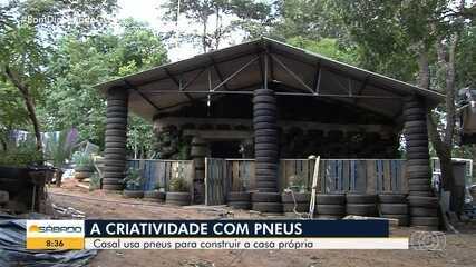 Casal constrói casa usando pneus, em Goiânia