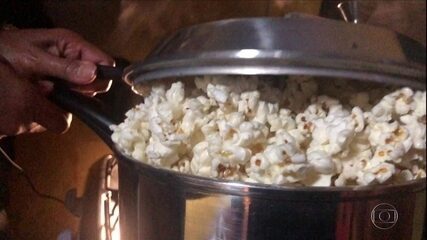 Comida dos tempos de infância, pipoca doce é sucesso garantido em cavalgada de MG