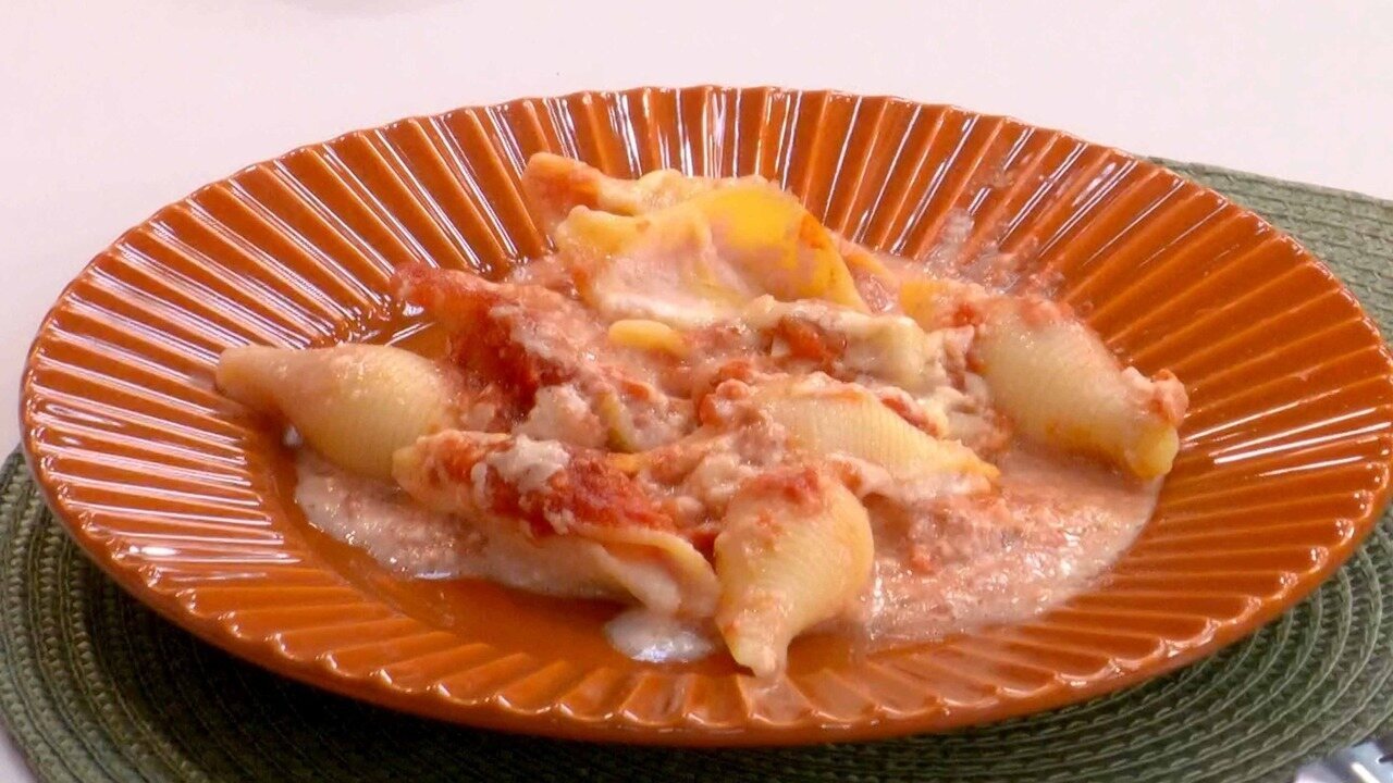 Conchiglione recheado do Lucas Gutierrez