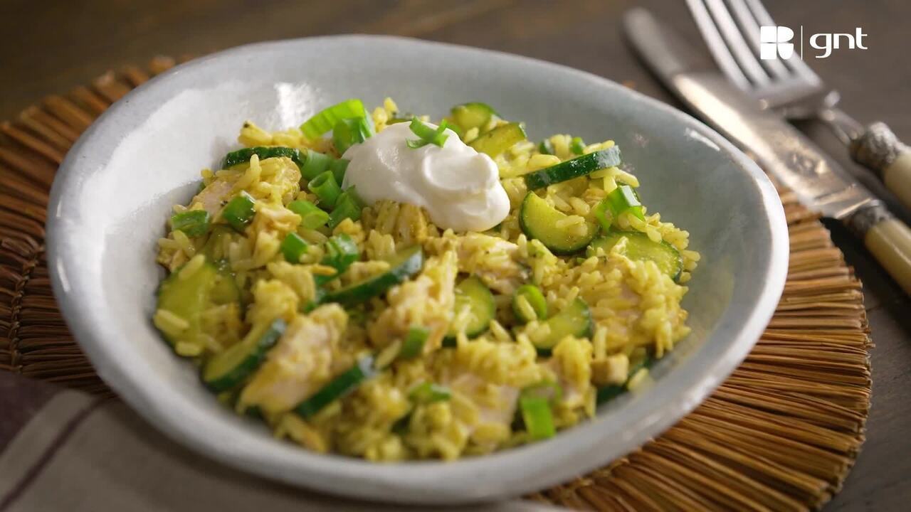 Salada de arroz com salmão