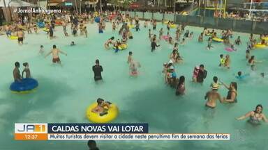 Muitos turistas devem visitar Caldas Novas neste penúltimo fim de semana das férias - Veja como está a movimentação na cidade das águas quentes.