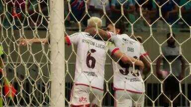 Bastidores | Bahia 0x2 Flamengo - No último sábado (05), com os gols de Ayrton Lucas e Alcaraz, o Mais Querido venceu o Bahia pelo placar de 2 a 0, na Arena Fonte Nova, pela 29ª rodada do Campeonato Brasileiro. Confira na FlaTV os bastidores da partida com imagens exclusivas!