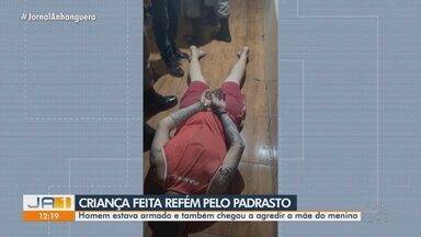 Criança é feita refém pelo padrasto - Homem estava armado e também chegou a agredir a mãe do menino.