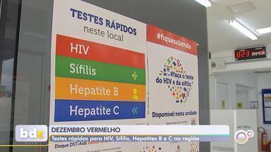 Dezembro Vermelho: Jundiaí oferece testes grátis para HIV, Sífilis, Hepatites B e C - Para contribuir com a conscientização da Aids e HIV, o Centro de Testagem e Aconselhamento de Jundiaí (SP), está oferecendo testes gratuitos das doenças. A iniciativa é uma campanha de conscientização para o Dezembro Vermelho.