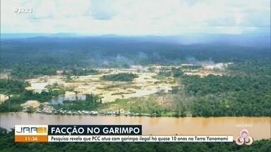 PCC atua desde 2015 em áreas de garimpo ilegal na terra indígena Yanomami - É o que revela pesquisadores do estudo "Cartografias da violência na Amazônia", do Fórum Brasileiro de Segurança Pública (FBSP).