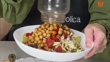 Como fazer marmita de salada vegana de grão-de-bico