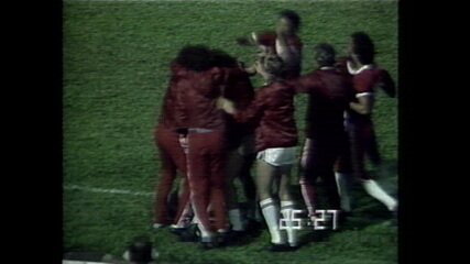 Em 1979, o Palmeiras vence o Internacional no Campeonato Brasileiro