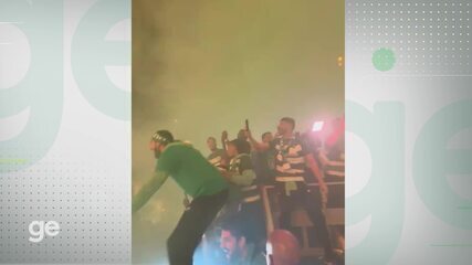 Sporting reúne milhares de torcedores em festa do título português