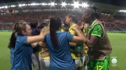 Aos 36 min do 2º tempo - Gol do Brasil! Gabi Portilho marca contra a França