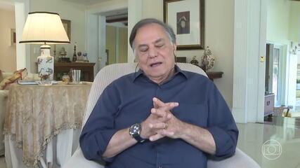 Ronnie Von relembra histórias com Silvio Santos