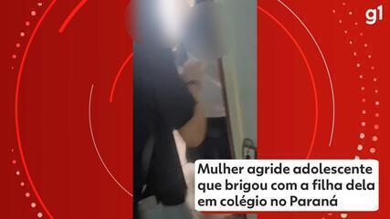 Mulher agride adolescente que brigou com a filha dela em colégio no Paraná