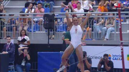 Rebeca Andrade consegue 14,500 na final das barras do Brasileiro de ginástica