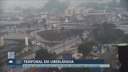 Tempestade em Uberlândia causa estragos neste sábado (28)