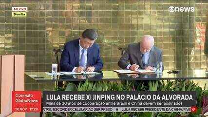 Lula e Xi Jinping assinam tratados no Palácio da Alvorada