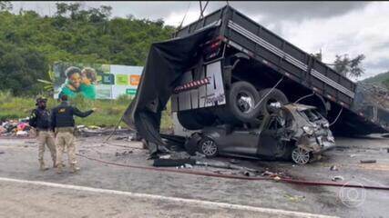 Motorista da carreta de acidente, em Minas Gerais, é procurado pela polícia