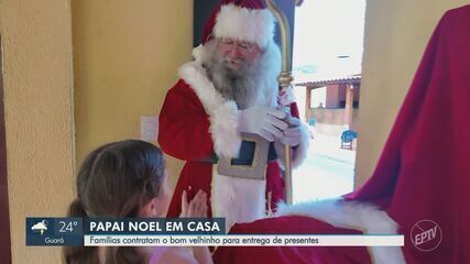 Famílias contratam Papai Noel para alegrar as festas em Ribeirão Preto, SP