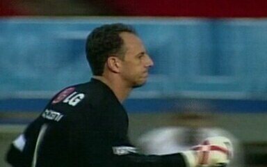 Em 2006, Rogério Ceni bate recorde e ajuda o São Paulo a empatar com o Cruzeiro