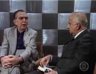 Webdoc sobre a cobertura do Início do Telejornalismo (1965) com entrevistas exclusivas do Memória Globo.