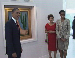 Reportagem de Cláudia Bomtempo sobre o dia de Barack Obama em Brasília, durante a visita oficial que o presidente norte-americano fez ao Brasil, Jornal Nacional, 19/03/2011.