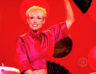 Trecho inicial do programa Xuxa Especial de Natal, mostrando como é celebrado o Natal mundo afora.