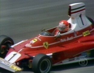 Niki Lauda vence o Grande Prêmio do Brasil na abertura da temporada de 1976 da Fórmula 1 no autódromo de Interlagos, Fórmula 1, 25/01/1976.