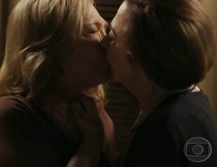 'Babilônia' (2015): Estela (Nathalia Timberg) e Teresa (Fernanda Montenegro)