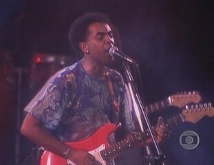 Em show feito na praia de Copacabana, Gilberto Gil canta “Madalena”, música com autoria de Isidoro que ficou famosa em sua voz. Programa exibido em 29/02/1992.