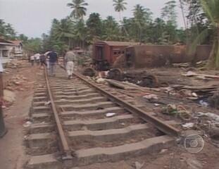 Reportagem de Marcos Uchoa e Sergio Gilz sobre a situação no Sri Lanka após o tsunami de 26/12/2004. Jornal Nacional, 03/01/2005.