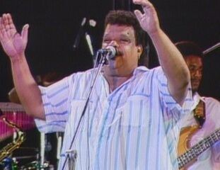 Tim Maia canta “Do Leme ao Pontal” durante show realizado no Hotel Nacional, no Rio de Janeiro. Exibido em 31/03/1989.