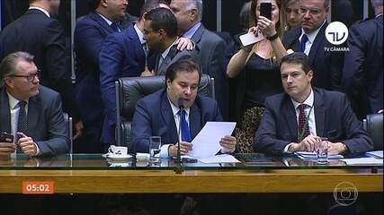 Parlamentares aprovam texto-base da reforma da Previdência em segundo turno