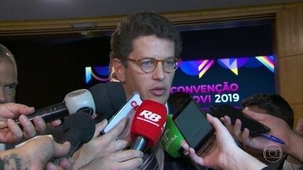 Ministro Ricardo Salles diz que ajuda do G7 é muito bem-vinda