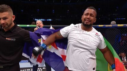 Melhores momentos de Justin Tafa x Yorgan DeCastro no UFC 243