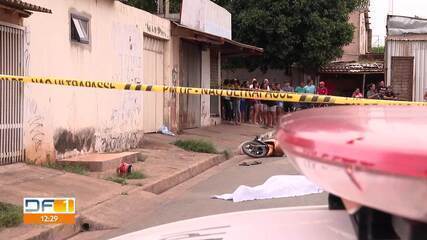 Mulher é morta a facadas pela ex-companheiro no meio da rua em Santa Maria