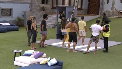 Fiuk e Juliette cumprem o Castigo do Monstro pela primeira vez no BBB21