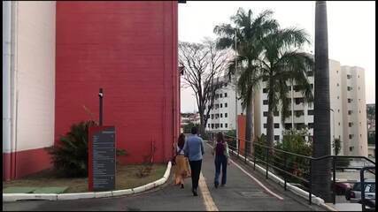 Suzane von Richthofen começa a frequentar faculdade com tornozeleira eletrônica em Taubaté