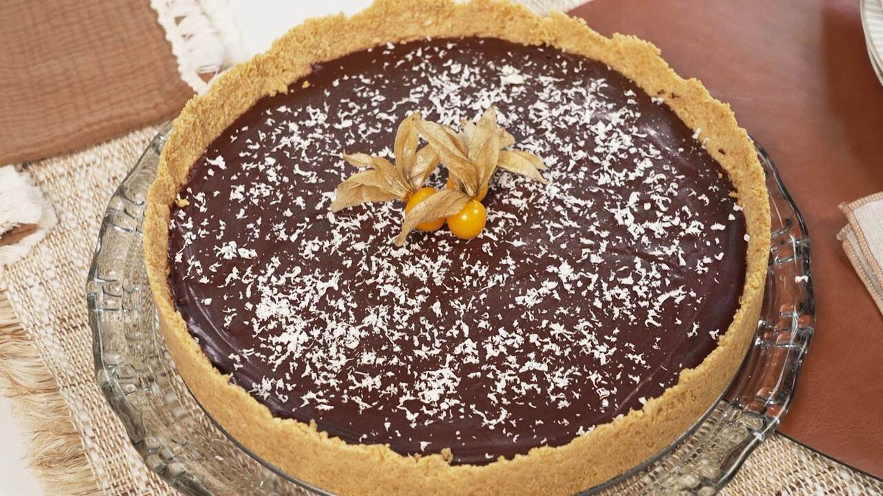 Torta de chocolate com biscoito