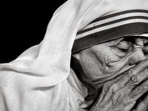 Exposição fala sobre a vida de Madre Teresa de Calcutá (Foto: Divulgação)