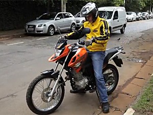 Traje leve para motociclista