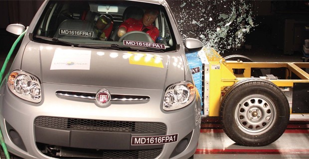 Fiat Palio ganhou apenas 1 estrela em teste do Latin NCap (Foto: Divulgação)