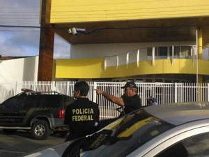 Operação também é realizada na casa de Sukita em Capela (Foto: Priscila Bittencourt / TV Sergipe)